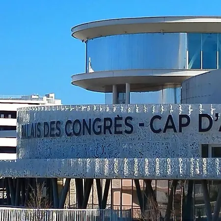 Lili Cap Parking 100 M De La Cap D'agde Agde